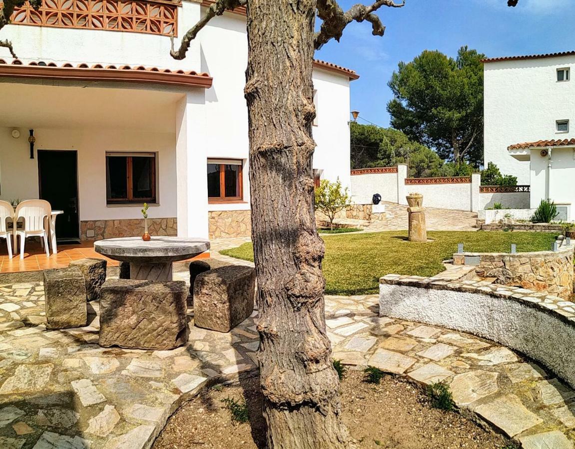 Vacay Apartamento Montgo, Agradable Jardin! En Costa Brava L'Escala! ภายนอก รูปภาพ